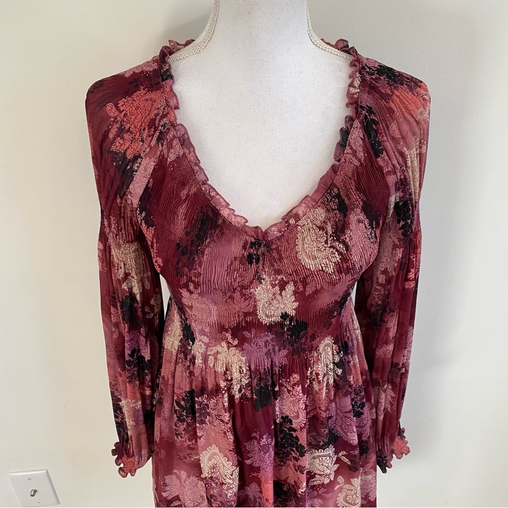 Sunny Leigh Floral V Neck Ruffled Dress Size Small - Picture 4 of 10